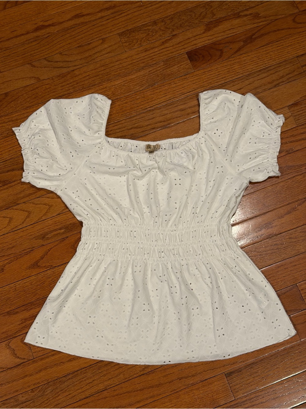 Lavish White Eyelet Puff Sleeve Smocked Peplum Top | Medium NWOT